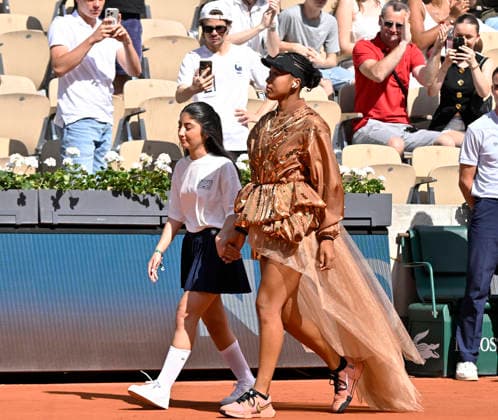 Tennis -Internationaux de France - Roland Garros 2026 - ITF - 30 05 2026 - French Open Paris 30.05.2026 Naomi Osaka (JAP) has turned the clay courts of Roland Garros into her personal runway with a headline-grabbing, two-piece custom court-ure ensemble designed by Swiss couturier Kevin Germanier and Nike. Described by Osaka as looking like the Eiffel Tower at night . Photo:- Roger Parker International Sports Fotos Ltd Paris Paris France Copyright: xRogerxParkerx