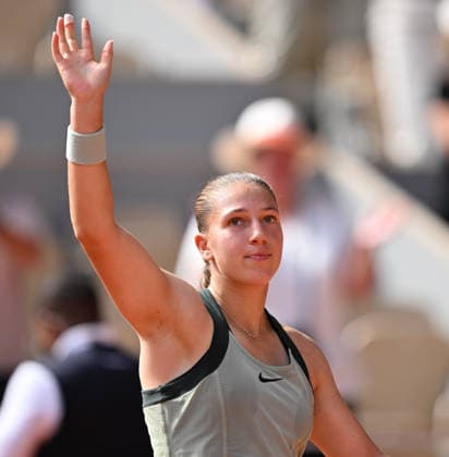 2026 French Open, Roland-Garros - Day 7 PARIS, FRANCE - MAY 30: Diane Parry of France celebrates after winning the match in the Women’s Singles third-round against Amanda Anisimova of the United States on Day Seven of the 2026 French Open at the Roland-Garros Complex in Paris on May 30, 2026. Mustafa Yalcin Anadolu Paris France. Editorial use only. Please get in touch for any other usage.  Copyright: x2026xAnadoluxMustafaxYalcinx