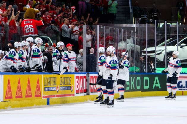 260530 Havard ostrem Salsten, Jacob Berglund, Christian Kasastul and Adrian Saxrud Danielsen of Norway looks dejected during the 2026 IIHF Ice Hockey World Championship semifinal match between Switzerland and Norway on May 30, 2026 in Zurich Photo Jesper Zerman BILDBYRAN kod JZ JZ0737 ishockey ice hockey ishockey vm 2026 vm 2026 iihf world championship semifinal semifinals switzerland schweiz norge norway bbeng  Copyright: JESPERxZERMAN BB260530JZ065