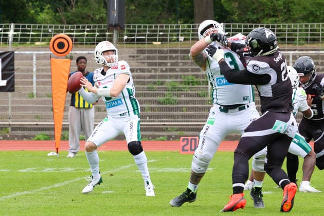 2026 05 30, Berlin Rebels vs Schwäbisch Hall Unicorns, GFL, Mommsenstadion, Berlin Lars Heidrich Schwäbisch Hall Unicorns, 06 with the ball