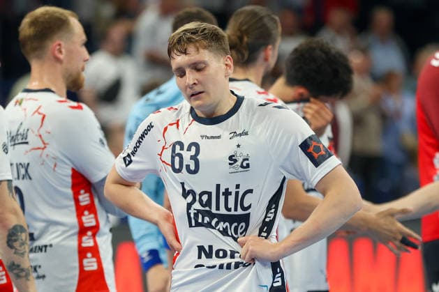 30 05 2026, xgox, Handball EHF European League Semi-Final MT Melsungen SG Flensburg Handewitt v l Domen Novak Flensburg, 63 disappointed, looks disappointed, dejected, disappointed Hamburg