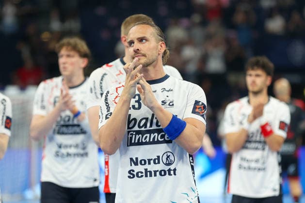 30 05 2026, xgox, Handball EHF European League Semi-Final MT Melsungen SG Flensburg Handewitt v l Kent Robin Tonnesen Tönnesen, Flensburg, 23 disappointed, looks disappointed, disappointed Hamburg