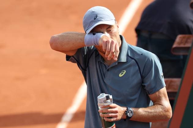 Belgian Raphael Collignon reacts during a third round match between Italian Arnaldi and Belgian Collignon, in the men s singles at the Roland Garros French Open tennis tournament, in Paris, France, Saturday 30 May 2026. This year s tournament takes place from 18 May to 07 June. VIRGINIExLEFOUR  x175471382x