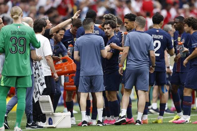 BUDAPEST - Paris Saint-Germain manager Luis Enrique gives directions during the UEFA Champions League final between Paris Saint-Germain and Arsenal FC at the Puskas Arena on 30 May 2026, Budapest, Hungary. MAURICE VAN STEEN ANP UEFA Champions League Final 2026 2025-2026 xVIxANPxSportx xMauricexvanxSteenxIVx 559681169 originalFilename: 559681169