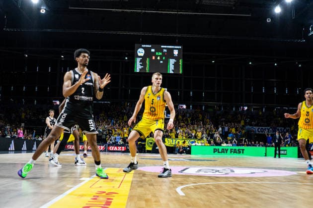Sam Griesel Alba Berlin, 5 defends 30 05 2026, Alba Berlin vs Bamberg Baskets, Basketball, BBL, Max Schmeling Halle, Berlin DFL regulations prohibit any use of photographs as image sequences and or quasi video Copyright: HMBxMedia xFinnxWeidmann