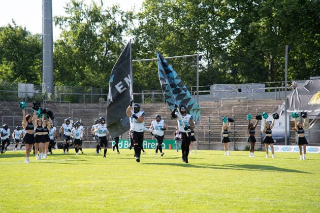 30 05 2026, xhfmx, American Football EFA European Football Alliance, Frankfurt Galaxy Munich Ravens Einlauf Munich Ravens DFL DFB REGULATIONS PROHIBIT ANY USE OF PHOTOGRAPHS as IMAGE SEQUENCES and or QUASI VIDEO Frankfurt am Main