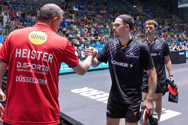 Borussia Düsseldorf TTC Schwalbe Bergneustadt, Liebherr TTBL semi-final match 2026 Leo de Nodrest TTC Schwalbe Bergneustadt and Adrien Rassenfosse TTC Schwalbe Bergneustadt congratulate coach Danny Heister Borussia Düsseldorf Liebherr TTBL Final4 2026, first semi-final between Borussia Düsseldorf and TTC Schwalbe Bergneustadt on May 30, 2026 in the Süwag Energie ARENA in Frankfurt am Main , Frankfurt am Main Hessen Germany Süwag Energie ARENA