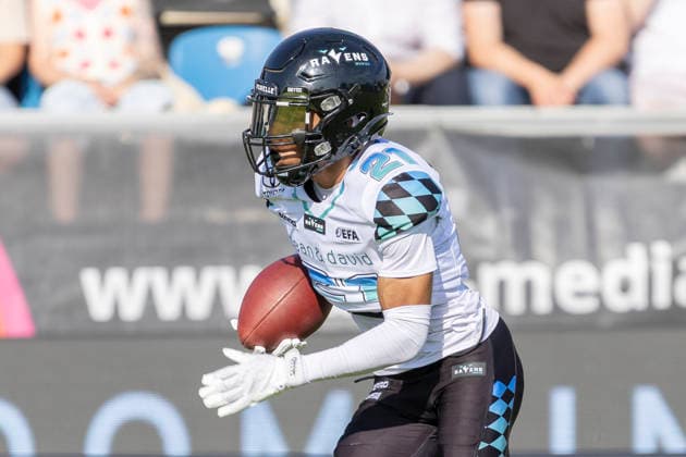 EFA European Football Alliance Frankfurt Galaxy Munich Ravens, 30 05 2026 Bijon Harris Munich Ravens 21 with the football runs directly for a kickoff return touchdown after a few seconds, cropped image, portrait portrait, Frankfurt Galaxy Munich Ravens, Frankfurt, PSD Bank Arena, 30 5 2026 Copyright: xBEAUTIFULxSPORTS Gawlikx