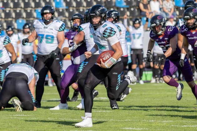 EFA European Football Alliance Frankfurt Galaxy Munich Ravens, 30 05 2026 Russell Tabor Munich Ravens 9 runs the ball himself and scores a touchdown, Frankfurt Galaxy Munich Ravens, Frankfurt, PSD Bank Arena, 30 5 2026 Copyright: xBEAUTIFULxSPORTS Gawlikx