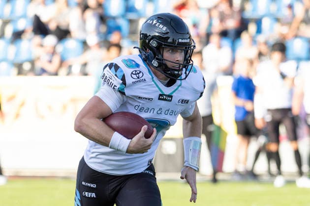 EFA European Football Alliance Frankfurt Galaxy Munich Ravens, 30 05 2026 Russell Tabor Munich Ravens 9 runs the ball himself, clipping, portrait portrait, Frankfurt Galaxy Munich Ravens, Frankfurt, PSD Bank Arena, 30 5 2026 Copyright: xBEAUTIFULxSPORTS Gawlikx