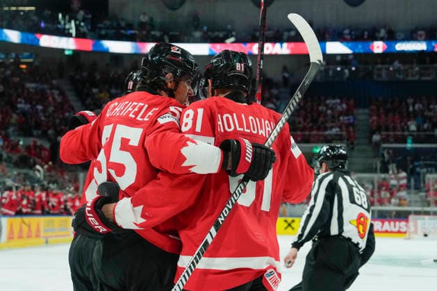 ZURICH, SWITZERLAND MAY 30 Dylan Holloway of Canada R and Mark Scheifele of Canada L celebrating Robert Thomas of Canada not showed for his goal during the 2026 IIHF Ice Hockey World Championship Switzerland game between Canada and Finland at Swiss Life Arena on May 30, 2026 in Zurich, Zurich Zurich Swiss Life Arena Zurich Switzerland Switzerland Copyright: xJustPictures.ch JarixPestelaccix jp-en-EuSpIm-JP6_JAR_Canada_Finland_30May2026_00051