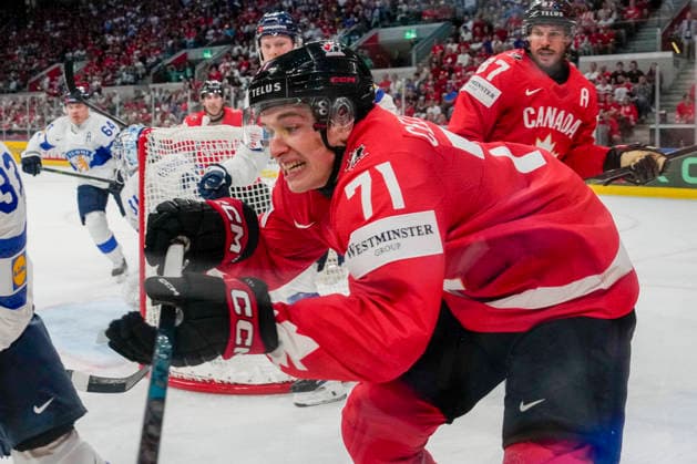 ZURICH, SWITZERLAND MAY 30 Macklin Celebrini of Canada in action during the 2026 IIHF Ice Hockey World Championship Switzerland game between Canada and Finland at Swiss Life Arena on May 30, 2026 in Zurich, Zurich Zurich Swiss Life Arena Zurich Switzerland Copyright: xJustPictures.ch JarixPestelaccix jp-en-EuSpIm-JP6_JAR_Canada_Finland_30May2026_00087
