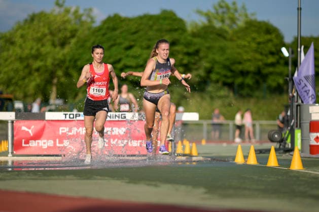 30 05 2026, xkaix, athletics long running night, Karlsruhe f l Sümeyye Erol Turkey and packer Olivia Gürth Karlsruhe kp
