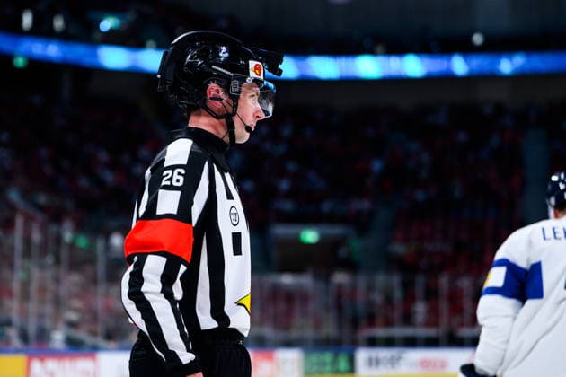 260530 Referee Christoffer Holm during the 2026 IIHF Ice Hockey World Championship semifinal match between Canada and Finland on May 30, 2026 in Zürich Photo Jesper Zerman BILDBYRAN kod JZ JZ0738 ishockey ice hockey ishockey vm 2026 vm 2026 iihf world championship semifinal semifinals kanada canada finland bbeng  Copyright: JESPERxZERMAN BB260530JZ111