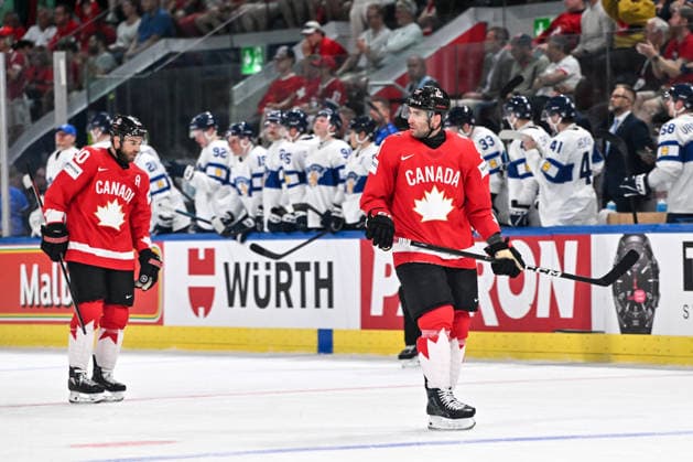 ZURICH, SWITZERLAND MAY 30 John Tavares of Canada R disappointed after a goal against during the 2026 IIHF Ice Hockey World Championship Switzerland game between Canada and Finland at Swiss Life Arena on May 30, 2026 in Zurich, Zurich Zurich Swiss Life Arena Zurich Switzerland Copyright: xJustPictures.ch AndreaxBrancax jp-en-EuSpIm-JP7_ANB_FinCze_30052026_6291