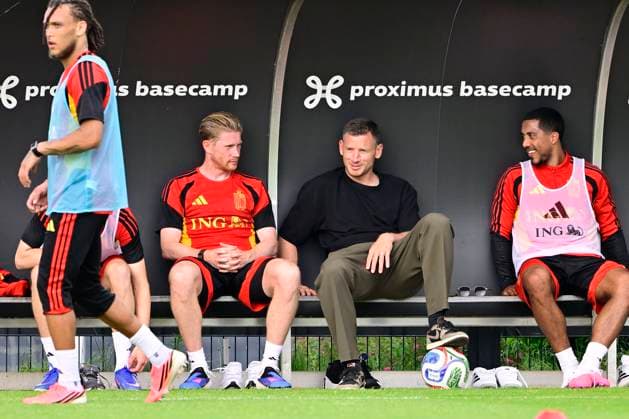 Belgian national football team - FIFA World Cup, WM, Weltmeisterschaft, Fussball 2026 - media activities 30 05 2026 TUBIZE, BELGIUM - MAY 30 : De Bruyne Kevin forward of Belgium, Vertonghen Jan football icon of of Belgium and Tielemans Youri midfielder of Belgium pictured during a training session at the training grounds of the Royal Belgian Football Association ahead of the FIFA World Cup 2026 on May 30, 2026 in Tubize, Belgium, 30 05 2026 Tubize Belgium  Copyright: xJanxDexMeuleneirx