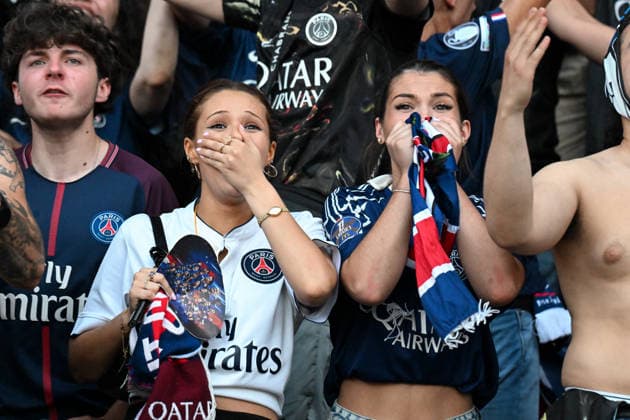 People enjoy after PSG won the LDC against Arsenal, Parc des Princes, Paris, France, on 30 may, 2026. 30 05 2026-Paris, FRANCE. LIONEL URMAN BESTIMAGE Paris France  Copyright: xLIONELxURMANxx xBESTIMAGExLIONELxURMANxx xBESTIMAGEx
