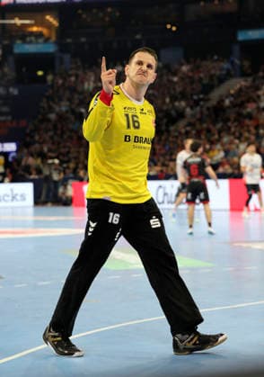 photo Goalkeeper Nebojsa SIMIC Melsungen Handball Men on Sat 30 05 2026 Mens EHF European League , Final Four in Hamburg SG Flensburg Melsungen, Semifinal