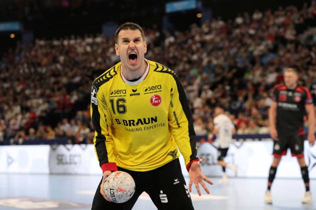 photo Goalkeeper Nebojsa SIMIC Melsungen celebrates after one of his successful defensive saves Handball Men on Sat 30 05 2026 Mens EHF European League , Final Four in Hamburg SG Flensburg Melsungen, Semi-Final
