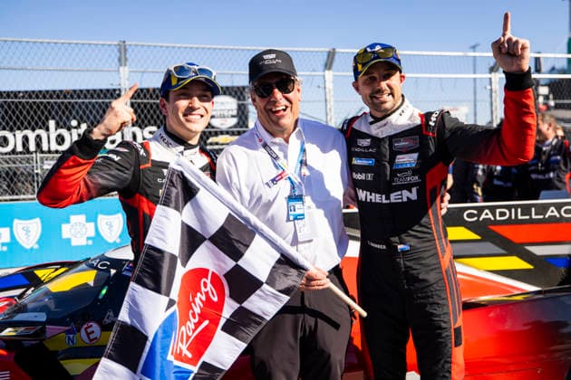 AUTO - IMSA - DETROIT SPORTS CAR CLASSIC 2026 31 AITKEN Jack (gbr), BAMBER Earl (nzl), Cadillac Whelen, Cadillac V-Series.R, celebrates their win with REUSS Mark, President of General Motors, portrait during the Chevrolet Detroit Sports Car Classic, 5th round of the 2026 2026 IMSA SportsCar Championship, on the Streets of Detroit, from May 29 to 31, 2026 in Detroit, Michigan, United States of America - DetroitUnited States  Copyright: xJULIENxDELFOSSEx