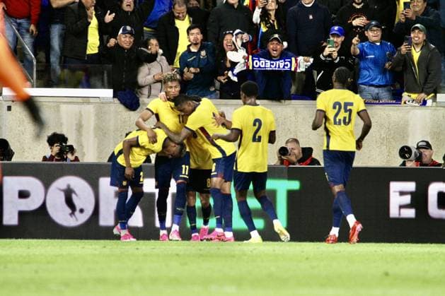 RECORD DATE NOT STATED Ecuador vs Saudi Arabia Friendlies Ahead of FIFA 2026 World Cup. (SPO) Ecuador vs Saudi Arabia Friendlies Ahead of FIFA 2026 World Cup. May 30, 2026, Harrison, New Jersey, USA: Anthony Valencia 8 of Ecuador scored and celebrates with teammates during friendly soccer match between Ecuador and Saudi Arabia ahead of FIFA 2026 World Cup at Sports illustrated stadium in Harrison, New Jersey. Credit: Niyi Fote Thenews2(Foto: Niyi Fote Thenews2 imago images) SPO  Copyright: xNiyixFotex