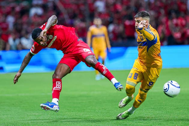 CONCACAF CHAMPIONS CUP 2026 CONCACAF CHAMPIONS CUP 2026 TOLUCA VS TIGRES UANL 30052026 TOLUCA, ESTADO DE MEXICO Action photo of Helihno L of Diablos Rojos del Toluca and Fernando Gorriaran R of Tigres UANL, during title game of the CONCACAF Champions Cup 2026 at the Estadio Nemesio Diez of Toluca, Estado de Mexico, Mexico Action photo of Helihno L of Diablos Rojos del Toluca and Fernando Gorriaran R of Tigres UANL, during title game of the CONCACAF Champions Cup 2026, held at the Estadio Nemesio Diez of Toluca, Estado de Mexico, Mexico against Tigres UANL Photo by IMAGENSHOP AGENCIA FOTOGRAFICA TOLUCA ESTADO DE MEXICO MEXICO Copyright: xIMAGENSHOPxAGENCIAxFOTOGRAFICAx