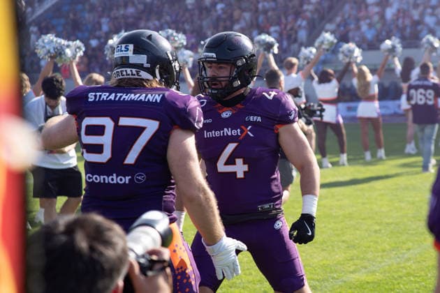 30 05 2026, xhfmx, American Football EFA European Football Alliance, Frankfurt Galaxy Munich Ravens v l Einlauf Frankfurt Galaxy Leander Strathmann Frankfurt Galaxy, 97 Toby Naylor Frankfurt Galaxy, 4 DFL DFB REGULATIONS PROHIBIT ANY USE OF PHOTOGRAPHS as IMAGE SEQUENCES and or QUASI VIDEO Frankfurt am Main