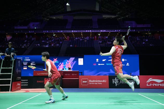 (260531) -- SINGAPORE, May 31, 2026 -- Liu Shengshu (R) Tan Ning compete during the women s doubles final match between Jia Yifan Zhang Shuxian of China and Liu Shengshu Tan Ning of China at the Singapore Badminton Open 2026 in Singapore on May 31, 2026. (Photo by Xinhua) (SP)SINGAPORE-BADMINTON-SINGAPORE OPEN-WOMEN S DOUBLES-FINAL ThenxChihxWey 