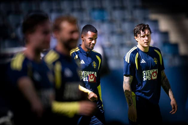 STOCKHOLM, SWEDEN 20260531 Alexander Isak and Victor Nilsson Lindelöf during the mens national teams training at Strawberry Arena on Sunday, ahead of Mondays friendly match against Norway and the upcoming World Cup in the USA STOCKHOLM SWEDEN x10050x  Copyright: xPontusxLundahl TTx FOTBOLLSLANDSLAGET TRÄNING