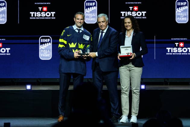 260531 Niklas Kronwall poses for a photo together with IIHF President Luc Tardif as he is being inducted to the IIHF Hall of Fame during the IIHF Hall of Fame Ceremony on May 31, 2026 in Zurich Photo Jesper Zerman BILDBYRAN kod JZ JZ0740 ishockey ice hockey iihf hall of fame ceremony ceremony bbeng  Copyright: JESPERxZERMAN BB260531JZ001