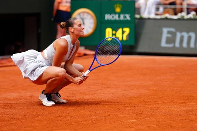Marta Kostyuk in fourth round action French Open Tennis, Day Eight, Tennis, Roland Garros, Paris, France - 31 May 2026Paris Roland Garros France EDITORIAL USE ONLY No use with unauthorised audio, video, data, fixture lists, club league logos or live services. Online in-match use limited to 120 images, no video emulation. No use in betting, games or single club league player publications. Copyright: xJavierxGarcia Shutterstockx 16898320aa