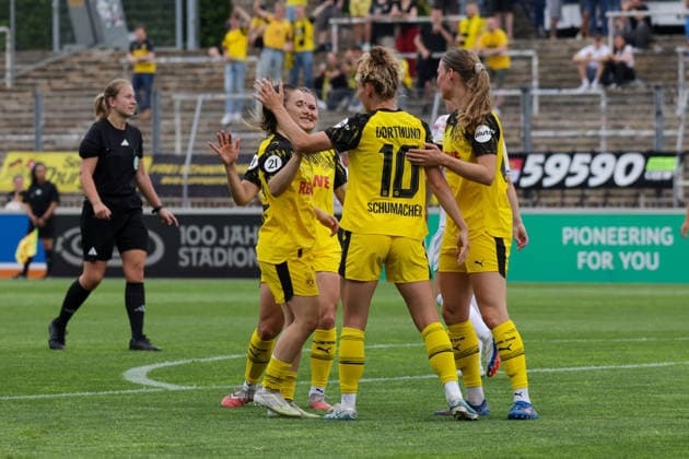 31 05 2026, xgrfx, Football Women Regionalliga West, Borussia Dortmund Vorwärts Spoho Köln v l Tor, Rita Schumacher Borussia Dortmund DFL DFB REGULATIONS PROHIBIT ANY USE OF PHOTOGRAPHS as IMAGE SEQUENCES and or QUASI VIDEO Stadion Rote Erde