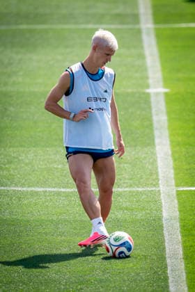 May 31, 2026, Las Rozas, Madrid, Spain: Dani Olmo of Spain during the training session of the Spain National Football Team at the pre FIFA World Cup, WM, Weltmeisterschaft, Fussball training camp at the Football City (Ciudad del Futbol) on May 31, 2026, in Las Rozas, Spain. Las Rozas Spain - ZUMAa181 20260531_zaa_a181_107 Copyright: xAngelxPerezxMecax
