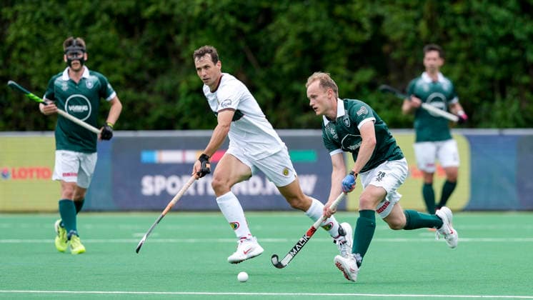 v li Tom Craig Polo, 2 , Michel Kammann Mülheim, 28 , duel, duel, tackle, tackling, dynamics, action, action, 31 05 2026, Bonn Germany , Hockey, German Championship, Final, Men, Hamburger Polo Club HTC Uhlenhorst Mülheim xozx