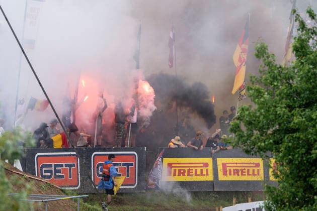 MXGP of Teutschenthal 2026 Teutschenthal, Germany 31 May 2026 In the picture fire, smoke, Bengali, Bengalis, Bengali fire, ignite, end fireworks, smoke bomb, feature, symbol, symbol photo, characteristic, detail, Teutschenthal motocross track valley basin Saxony Anhalt Germany