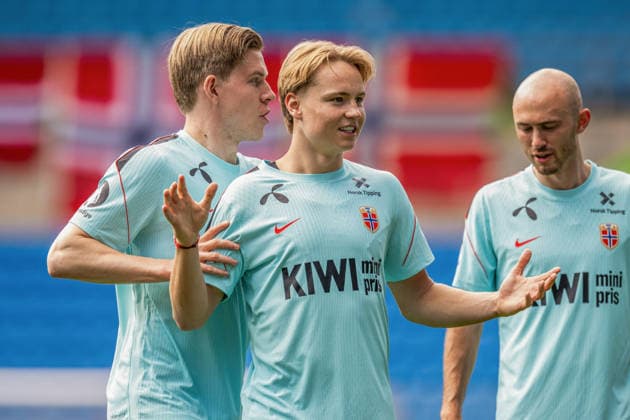 260531 Jens Petter Hauge and Andreas Schjelderup of the Norwegian national football team during a training session on May 31, 2026 in Oslo Photo Vegard Grott BILDBYRAN kod VG VG0931 bbeng fotball football soccer fotboll fifa world cup vm fotball vm norge norway trening träning training practice precamp pre camp  Copyright: VEGARDxGRoTT BB260531VG009