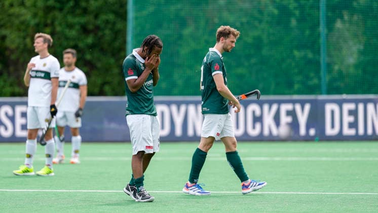 v li William Sanda Willi Sanda, Mülheim, 19 , Lukas Mertgens Mülheim, 18 , sul, disappointed about the defeat, disappointment after the final whistle, highlight, loser, lost, frustration, disappointed, pessimistic, 31 05 2026, Bonn Germany , Hockey, German Championship, Final, Men, Hamburger Polo Club HTC Uhlenhorst Mülheim xozx