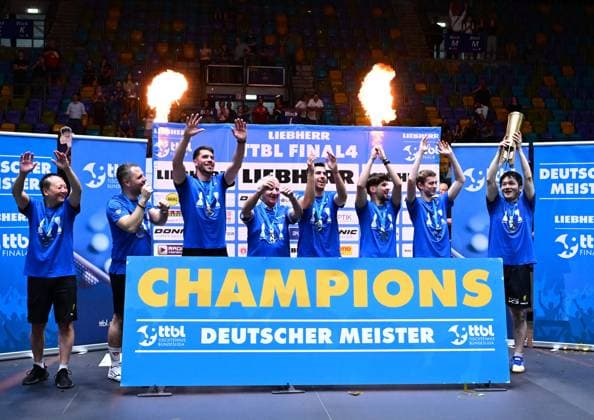 RECORD DATE NOT STATED Der 1. FC Saarbrücken-TT feiert in Frankfurt die Deutsche Meisterschaft Der 1. FC Saarbrücken-TT bejubelt im Finale des TTBL Final Four gegen Borussia Düsseldorf die Deutsche Meisterschaft in Frankfurt am Main in der Süwag Energie Arena am 31. Mai 2026. Es ist zusammen mit DTTB-Pokal und Champions League das erste Triple in der Geschichte des Vereins. Frankfurt am Main Hessen Germany