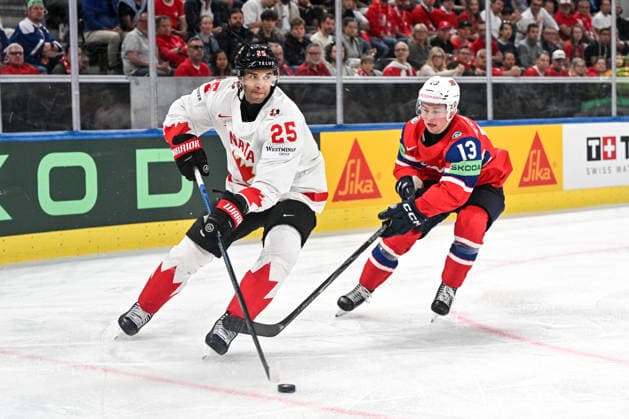 ZURICH, SWITZERLAND MAY 31 Darnell Nurse of Canada L protects the puck from Petter Vesterheim of Norway R during the 2026 IIHF Ice Hockey World Championship Switzerland Bronze medal game between Canada and Norway at Swiss Life Arena on May 31, 2026 in Zurich, Zurich Zurich Swiss Life Arena Zurich Switzerland Copyright: xJustPictures.ch AndreaxBrancax jp-en-EuSpIm-JP7_ANB_CanNor_31052026_7613