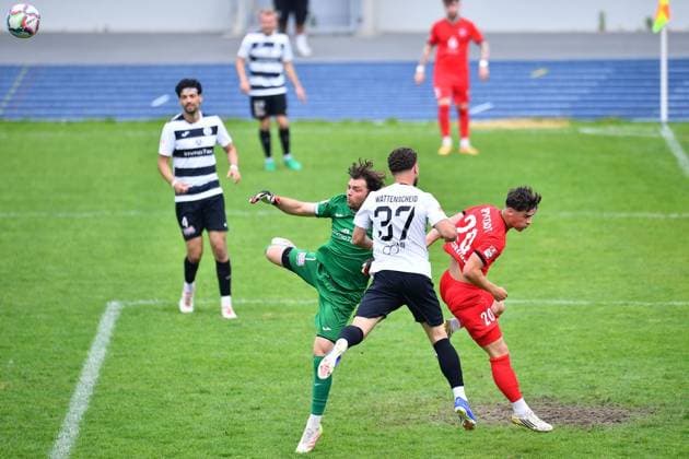 SG Wattenscheid 09 SV Lippstadt FOR EDITORIAL PURPOSES ONLY EDITORIAL USE ONLY p Soccer Regionalliga West 38 GAME DAY SG Wattenscheid 09 SV Lippstadt on 31 05 2026 at Lohrheidestadion in Bochum Wattenscheid Joshua Mroß SG Wattenscheid 09 , left Albin Thaqi SG Wattenscheid 09 , center Louis Neugebauer SV Lippstadt , right Germany North Rhine-Westphalia Bochum Wattenscheid Copyright ThorstenxTillmann Copyright: ThorstenxTillmann doc8634bg30a05cnxcfmwe ,EDITORIAL USE ONLY Copyright: ThorstenxTillmann