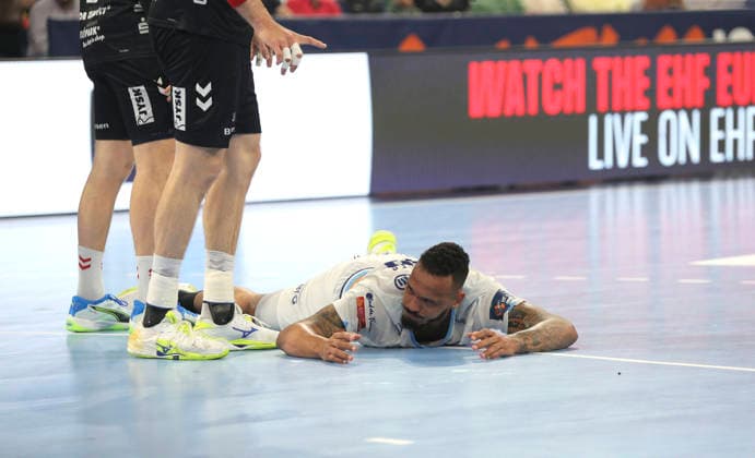 photo Rogerio Ferreira MORAES comes to fall Flensburg Handball Men on Sun 31 05 2026 Mens EHF European League , Final Four in Hamburg SG Flensburg Montpellier HB Match for 3rd place