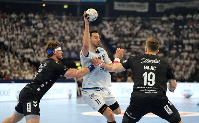 photo Zvonimir SRNA Montpellier against Johannes Golla left , Flensburg Handball Men on Sun 31 05 2026 Mens EHF European League , Final Four in Hamburg SG Flensburg Montpellier HB Match for 3rd place