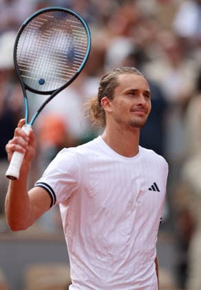 Alexander Zverev of Germany celebrates French Open Tennis, Day Eight, Tennis, Roland Garros, Paris, France - 31 May 2026Paris Roland Garros France EDITORIAL USE ONLY No use with unauthorised audio, video, data, fixture lists, club league logos or live services. Online in-match use limited to 120 images, no video emulation. No use in betting, games or single club league player publications.  Copyright: xEllaxLing Shutterstockx 16898325r