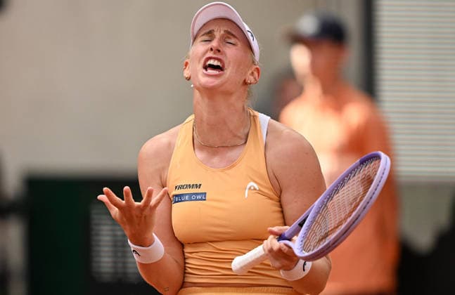 2026 French Open, Roland-Garros - Day 8 PARIS, FRANCE - MAY 31: Jil Teichmann of Switzerland in action against Mirra Andreeva (not seen) during their Women s Singles fourth round match on Day Eight of the 2026 French Open tennis tournament at the Roland-Garros Complex in Paris on May 31, 2026. Burak Akbulut Anadolu Paris France. Editorial use only. Please get in touch for any other usage.  Copyright: x2026xAnadoluxBurakxAkbulutx