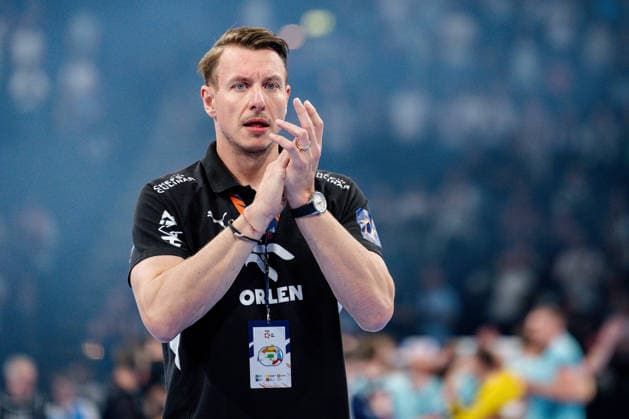 Hamburg, 31 05 2026, Handball, Men, EHF European League Men 2025 26, Final, THW Kiel MT Melsungen A disappointed Filip Jicha Coach THW Kiel