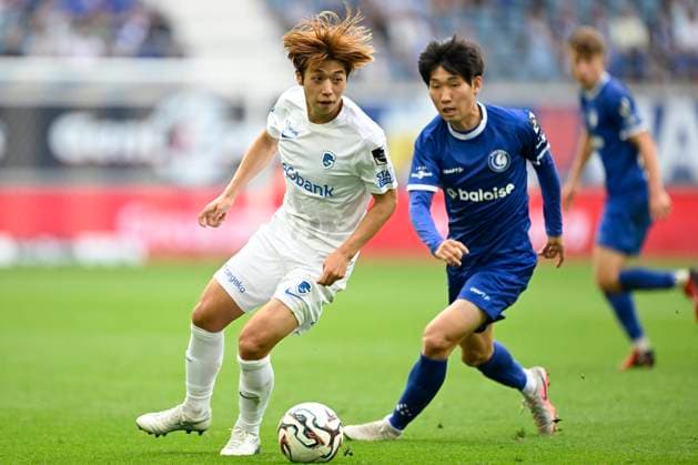 KAA Gent v KRC Genk - Jupiler Pro League Europe Play-Off Decider GENT, BELGIUM - MAY 31 : Yokoyama Ayumu forward of KRC Genk is been chased by Hong Hyunseok midfielder of KAA Gent during the Jupiler Pro League Europe Play-Off decider match with the last European Conference League ticket at stake between KAA Gent and KRC Genk on May 31, 2026 in Gent, Belgium, 31 05 2026 Gent Belgium  Copyright: xNicoxVereeckenx