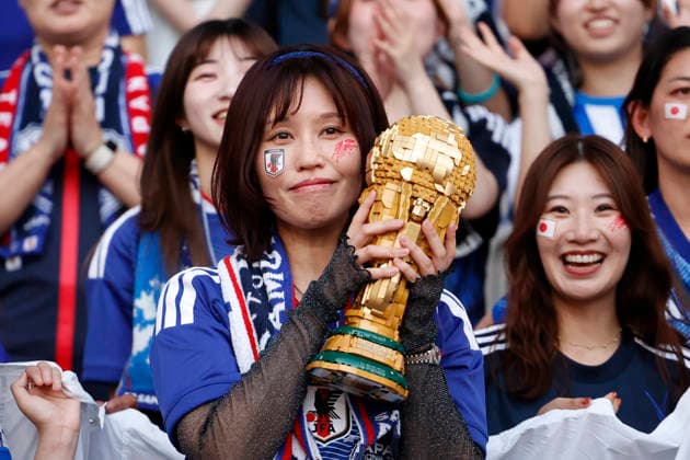May 31, 2026, Tokyo, Japan: Japanese fans gather to cheer on their national team, Nationalteam during the Kirin Challenge Cup 2026, an International Friendly, Länderspiel, Nationalmannschaft match between Japan and Iceland at the National Stadium in Tokyo. Japan defeats Iceland 1-0 in its last friendly match before the FIFA World Cup, WM, Weltmeisterschaft, Fussball 2026. Soccer 2026: Japan 1:0 Iceland  - ZUMAm191 20260531_aap_m191_054 Copyright: xRodrigoxReyesxMarinx