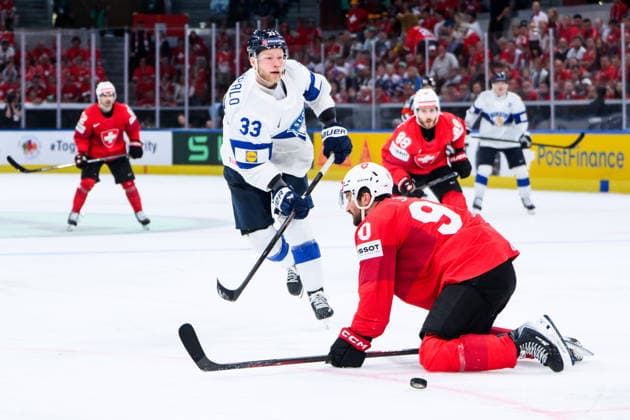 260531 Nikolas Matinpalo of Finland and Roman Josi of Switzerland during the 2026 IIHF Ice Hockey World Championship final between Switzerland and Finland on May 31, 2026 in Zürich Photo Jesper Zerman BILDBYRAN kod JZ JZ0742 ishockey ice hockey ishockey vm 2026 vm 2026 iihf world championship final switzerland schweiz finland bbeng  Copyright: JESPERxZERMAN BB260531JZ191