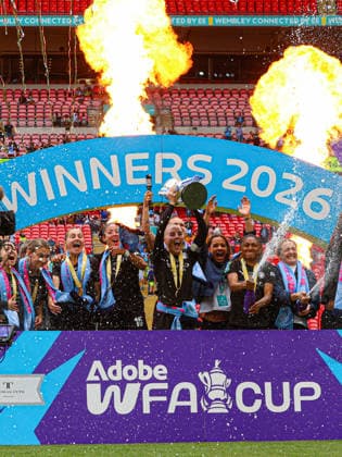 LONDON, ENGLAND - May 31: Manchester City lift the trophy during the Adobe Womens FA Cup Final match between Brighton and Hove Albion and Manchester City at Wembley Stadium, May 31 in London, England Copyright: xNataliexMincher SPPx Sportspressphoto_SPR158425