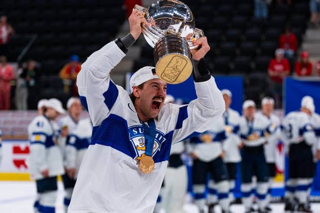 ZURICH, SWITZERLAND - MAY 31: Hannes Bjoerninen (Finland, 24) celebrating the Win of the Gold Medal during the Gold Medal Game - Match 64 between Switzerland and Finland at the IIHF Ice hockey, Eishockey World Championship, WM, Weltmeisterschaft 2026, Swiss Life Arena on May 31, 2026 in Zurich, Switzerland. Zurich Switzerland Copyright: xTimoxSteinx